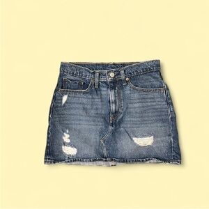 Levi's Mid Rise Mini Skirt